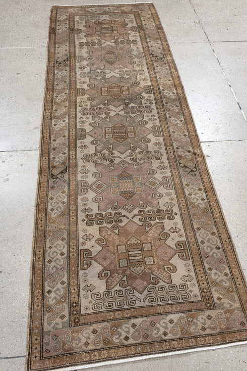 Antique Sivas Runner Rug (2' x 8')